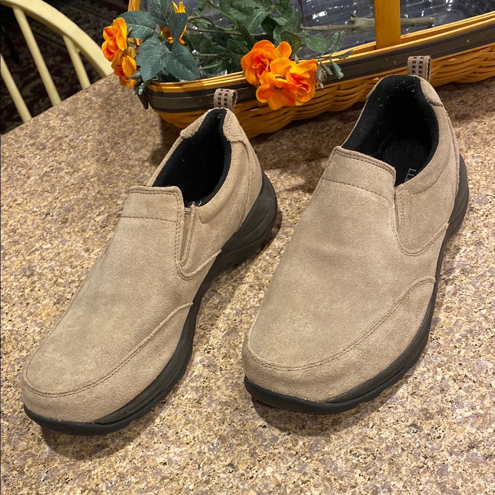 L. L. Bean Slide On Comfort Moccasins 9.5 WIDE Tan or Beige Suede 254547